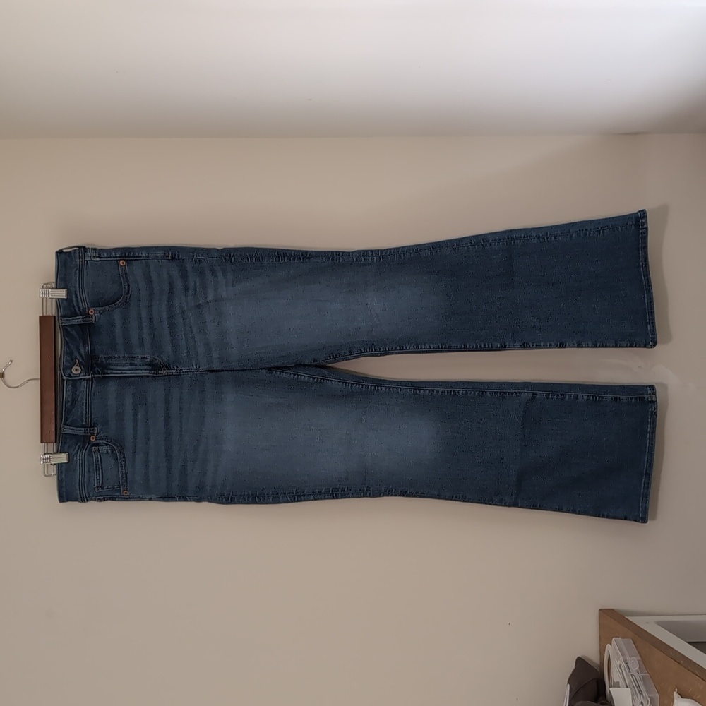 American Eagle Outfitters High Rise Blue Jeans - Picture 5 of 5